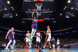 球员面临着 球员面临着