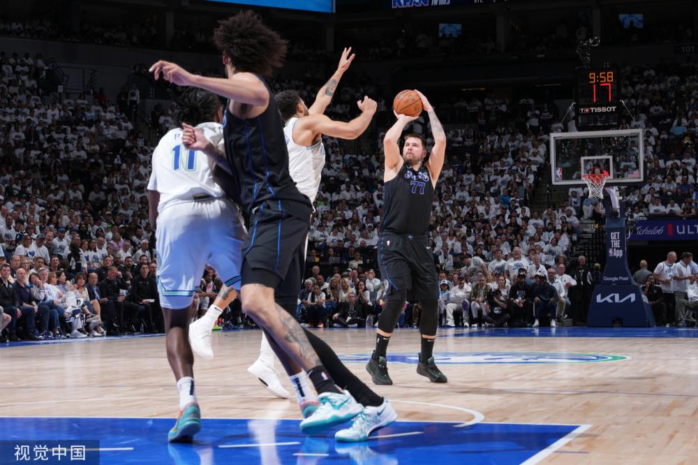 轻球员脱颖 轻球员脱颖