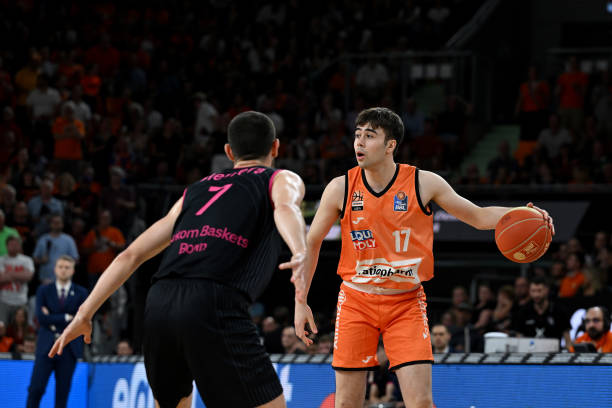 他正在团队 他正在团队