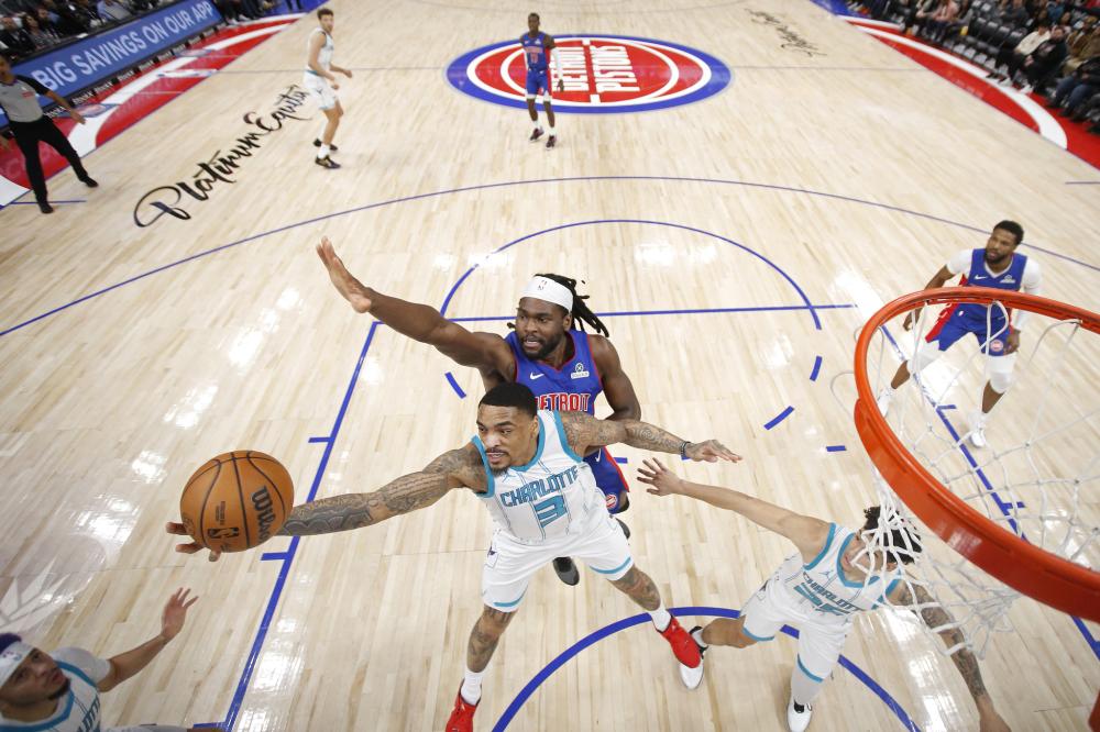 显得尤为突 显得尤为突